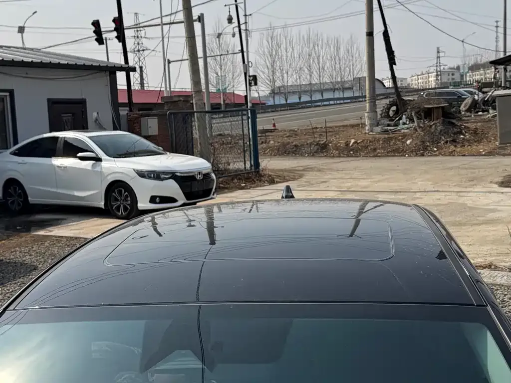 Hyundai Elantra — фото 2