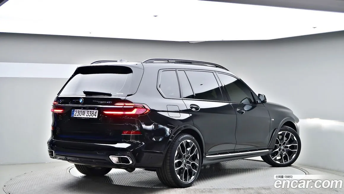 BMW X7 — фото 7