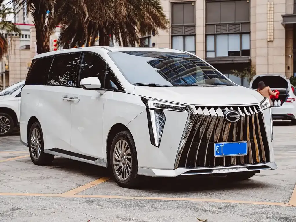 GAC Motor Trumpchi M8 — фото 1
