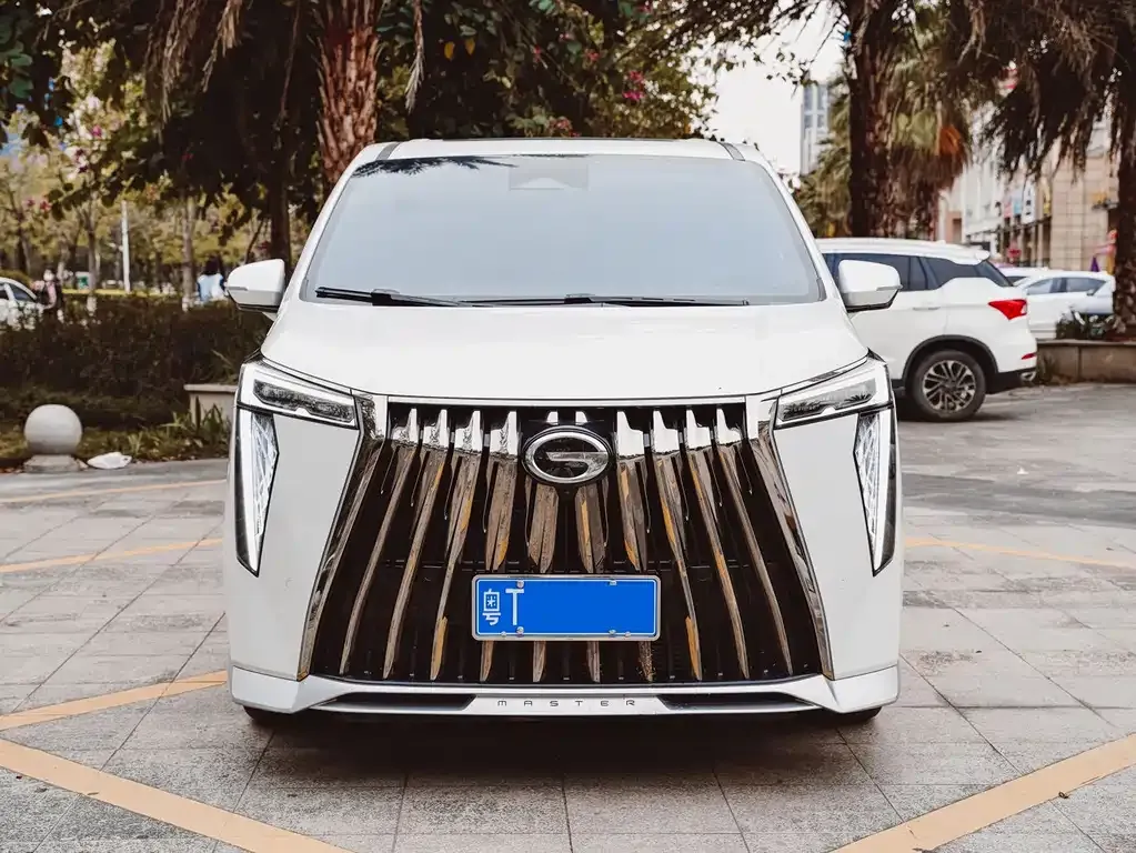GAC Motor Trumpchi M8 — фото 9