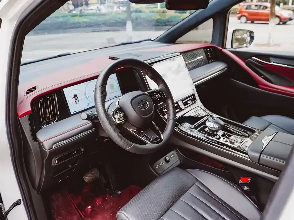 GAC Motor Trumpchi M8 — фото 8