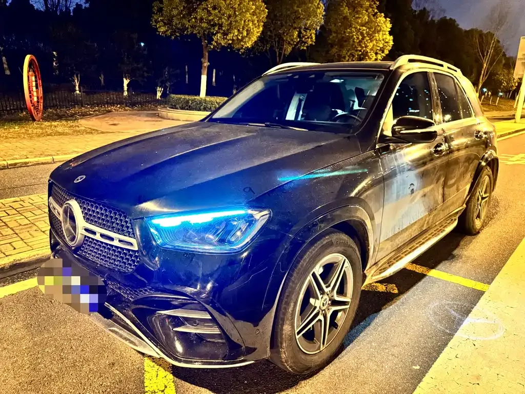 Mercedes-Benz GLE — фото 1