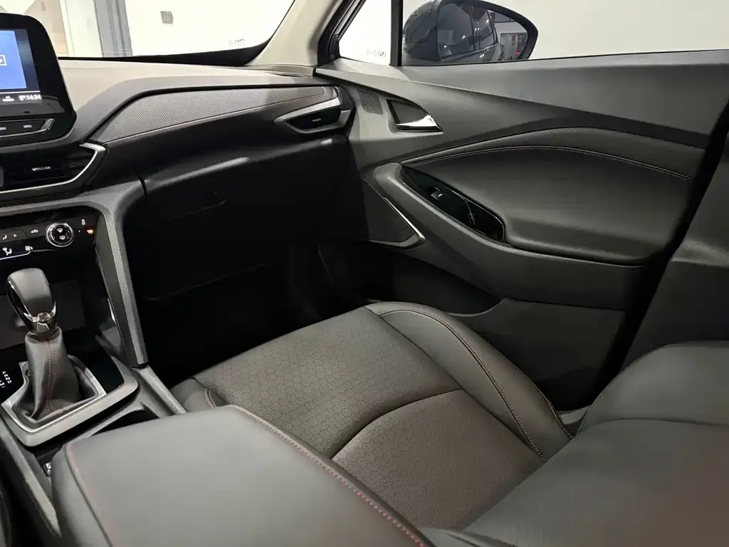 Chevrolet Volando 2023 из CN, фото 4