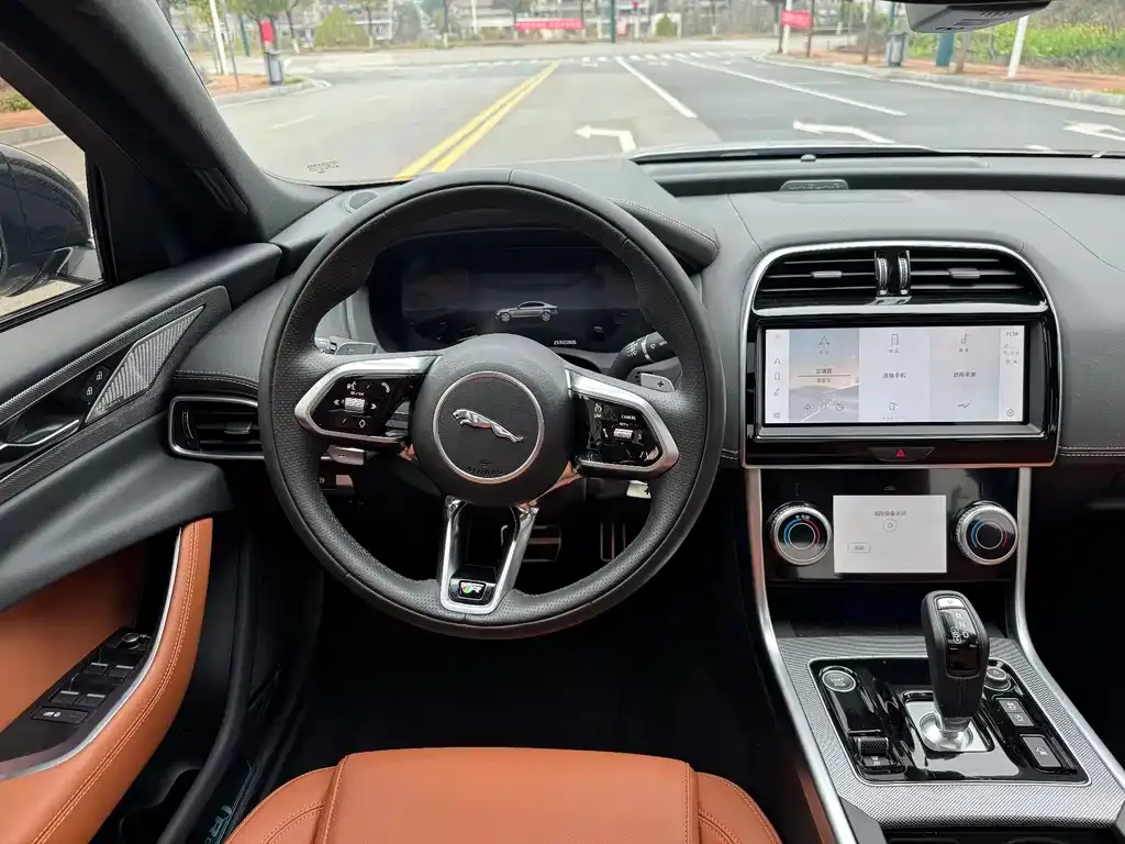 Jaguar XEL 2025 из CN, фото 3