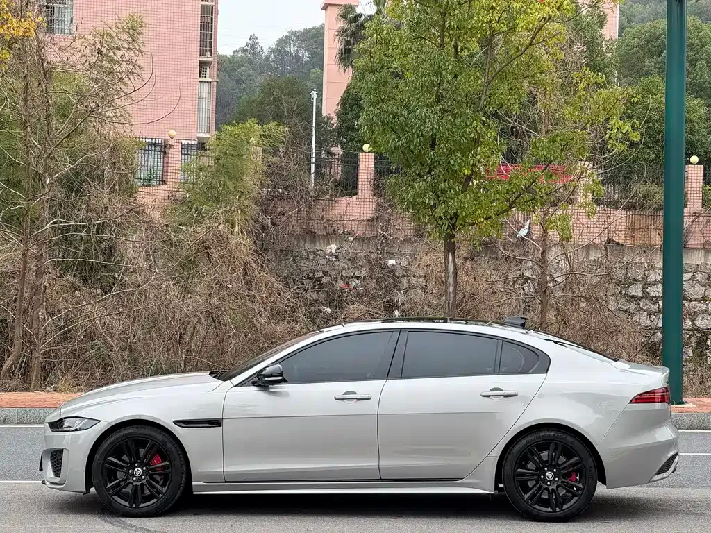 Jaguar XEL 2025 из CN, фото 10