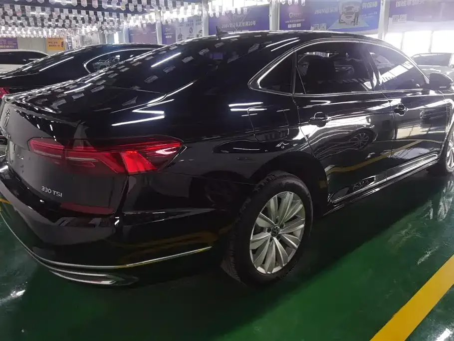 Volkswagen Passat 2021 из CN, фото 10