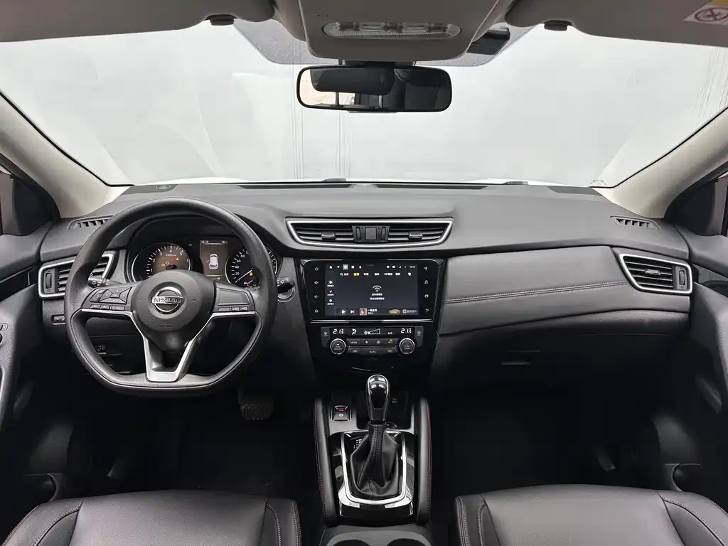 Nissan Qashqai — фото 4