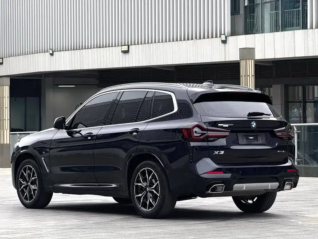 BMW X3 — фото 10
