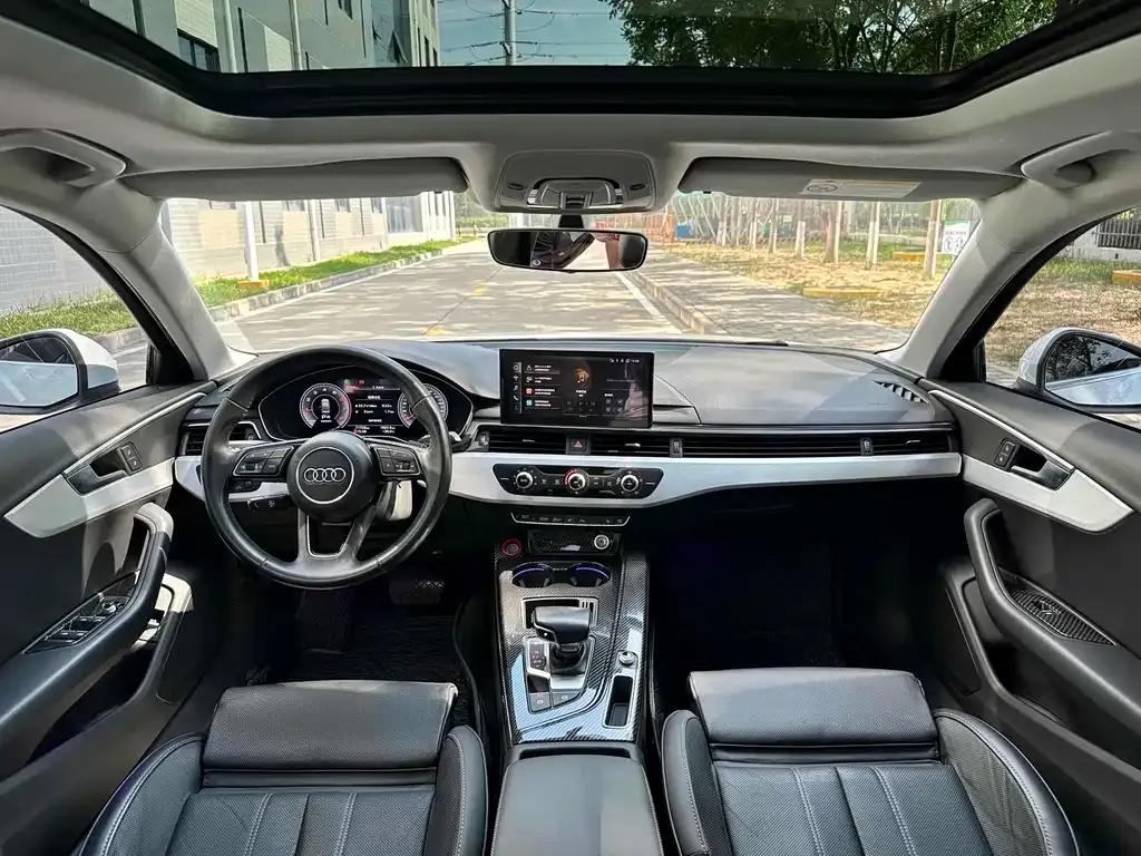 Audi A4L 2021 из CN, фото 3