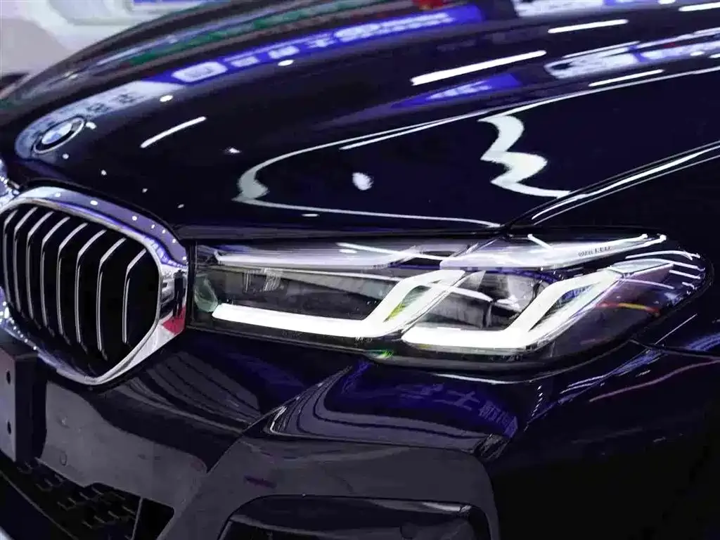 BMW 5 Series — фото 2