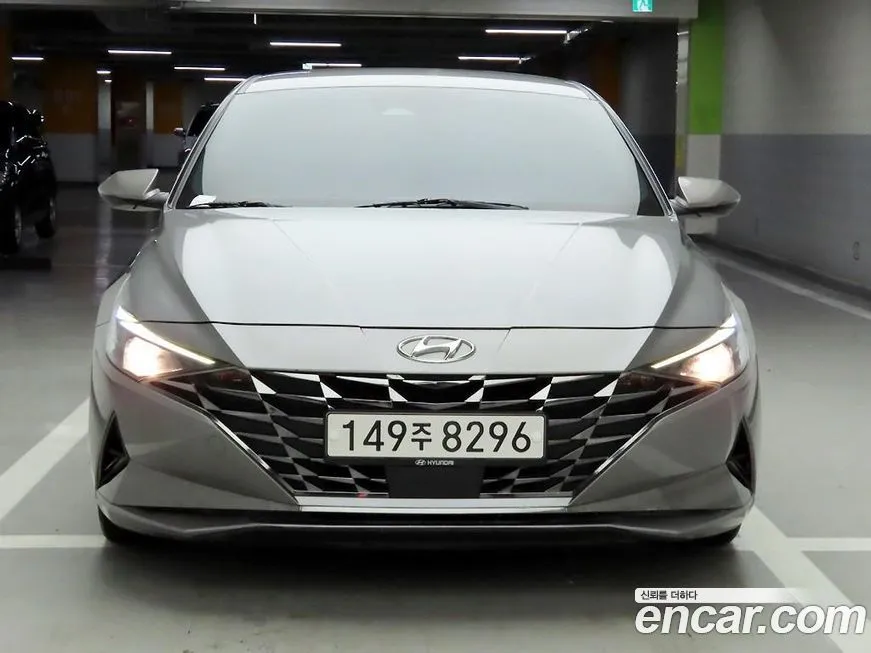 Hyundai AVANTE — фото 1