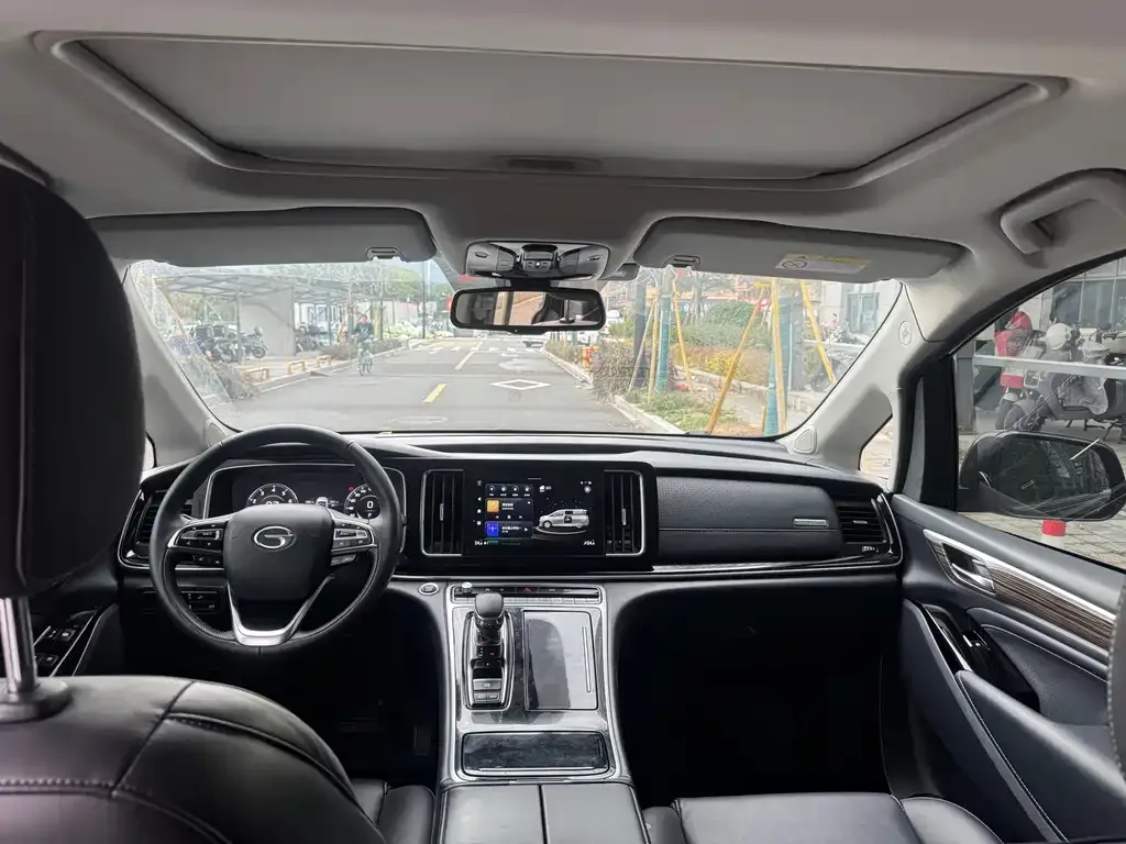 GAC Motor Trumpchi M8 — фото 2