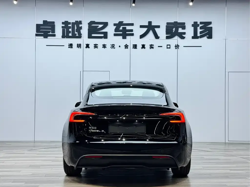 Tesla Model 3 2024 из CN, фото 2