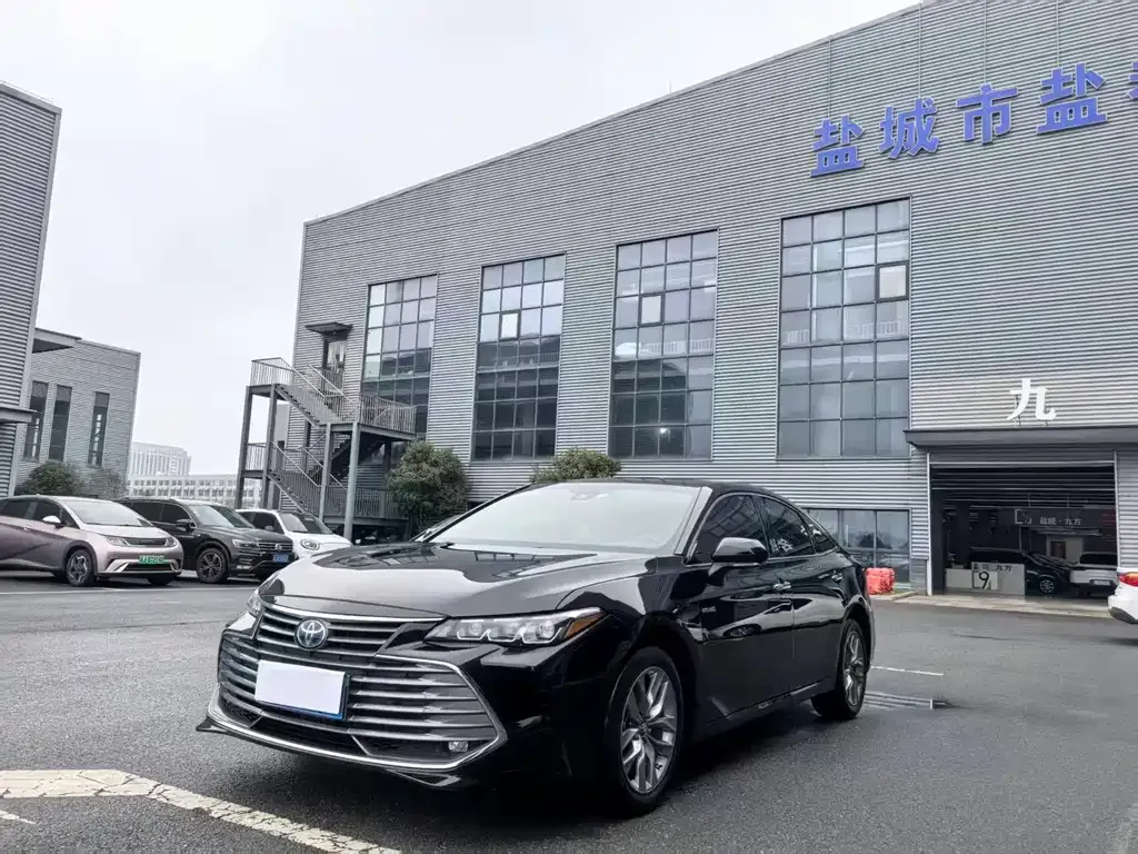 Toyota Avalon 2021 из CN, фото 1