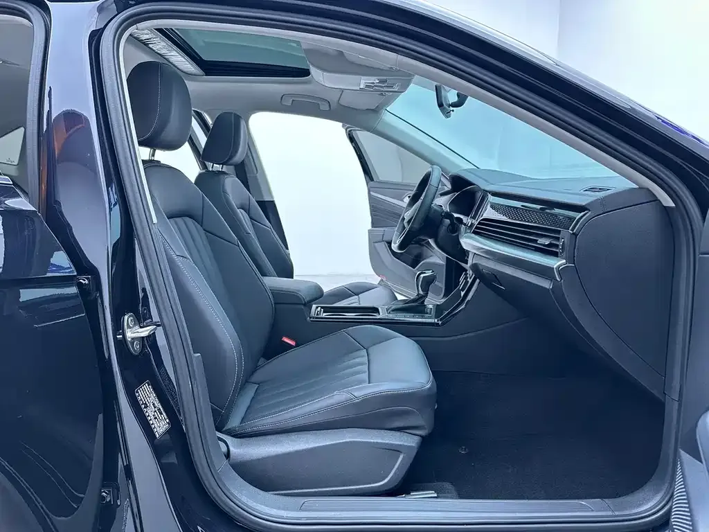 Volkswagen Passat — фото 8