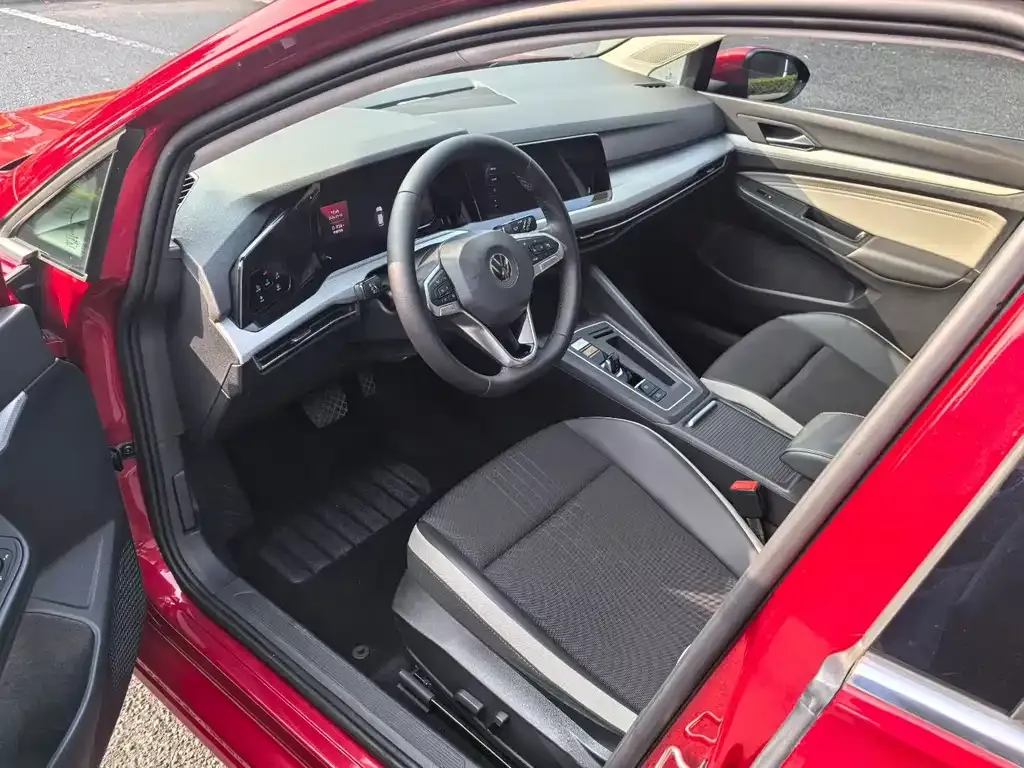Volkswagen Golf 2021 из CN, фото 6