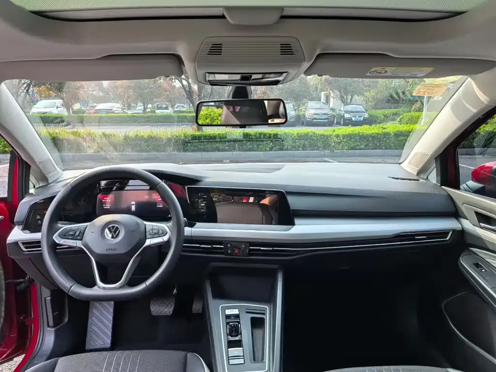 Volkswagen Golf 2021 из CN, фото 4
