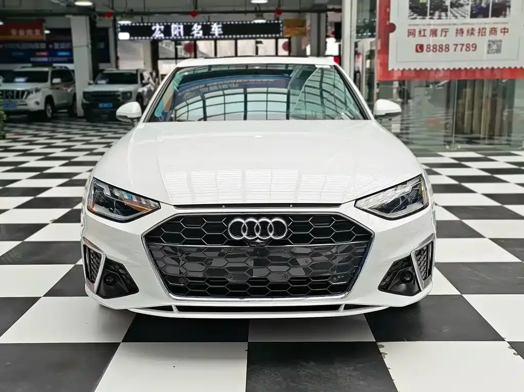 Audi A4L 2021 из CN, фото 5
