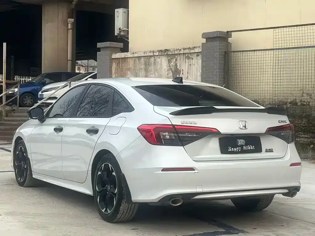 Honda Civic — фото 4