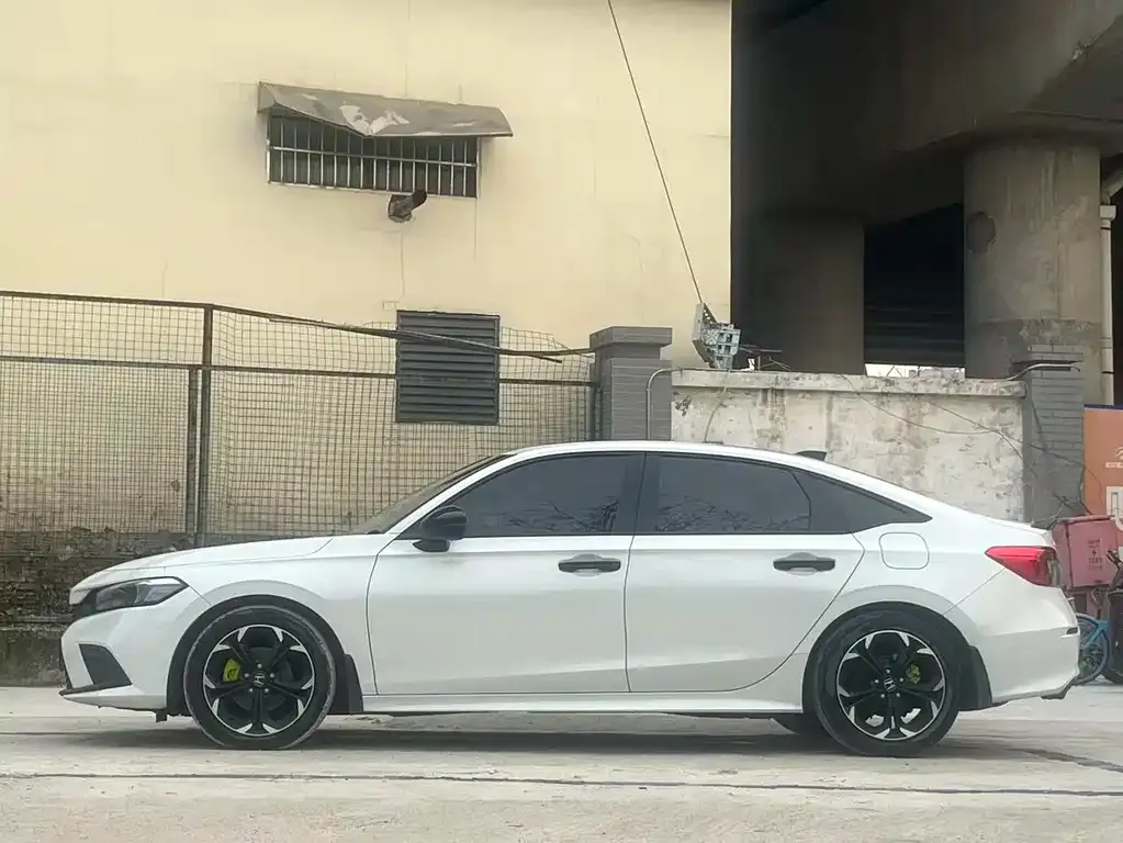 Honda Civic — фото 7