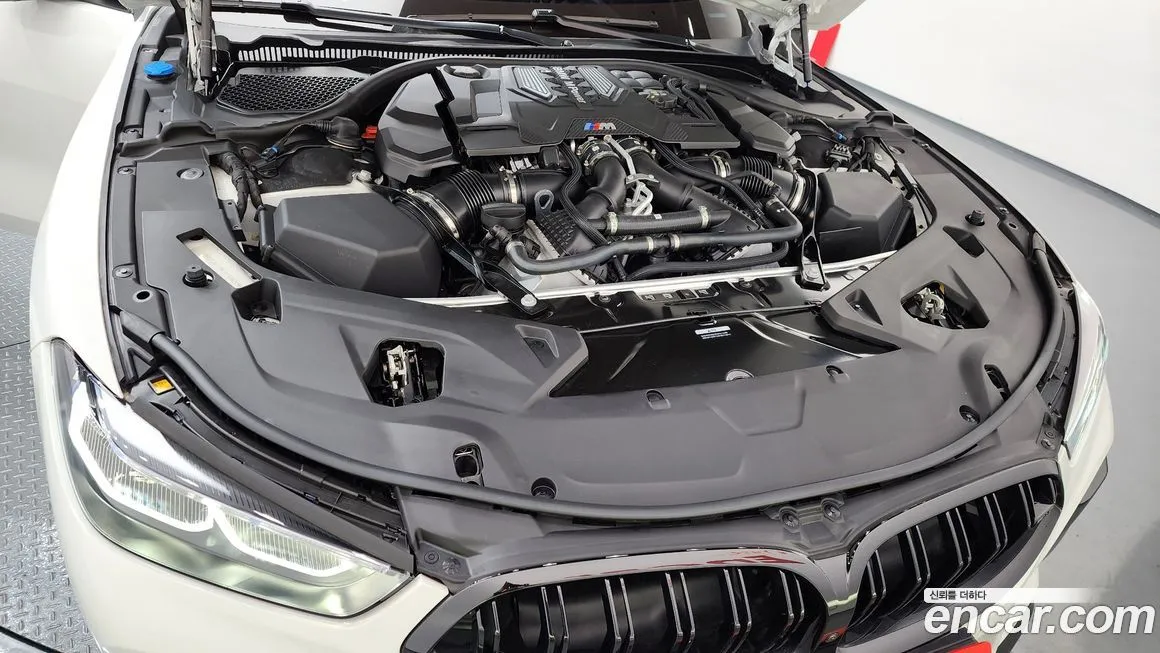 BMW M8 2025 из KR, фото 10