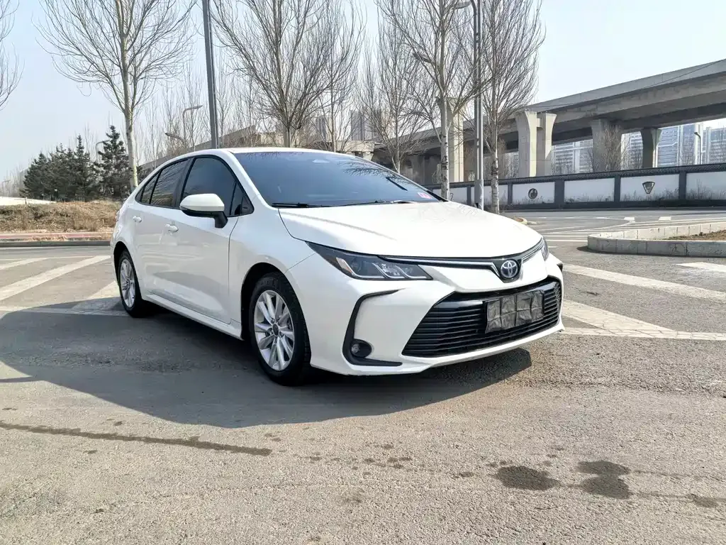 Toyota Corolla 2023 из CN, фото 10