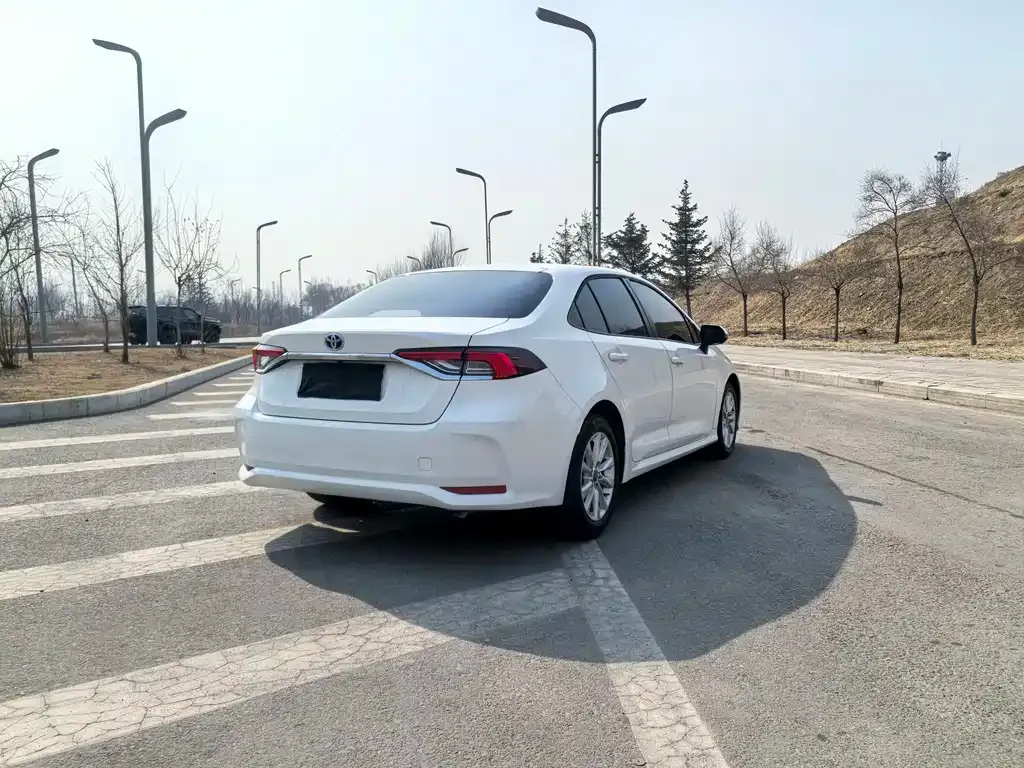 Toyota Corolla 2023 из CN, фото 5