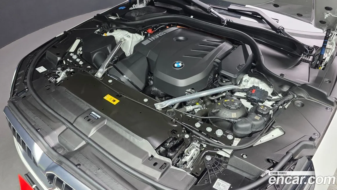 BMW 5-Series 2025 из KR, фото 10