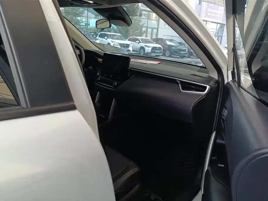 Toyota Frontlander 2024 из CN, фото 9