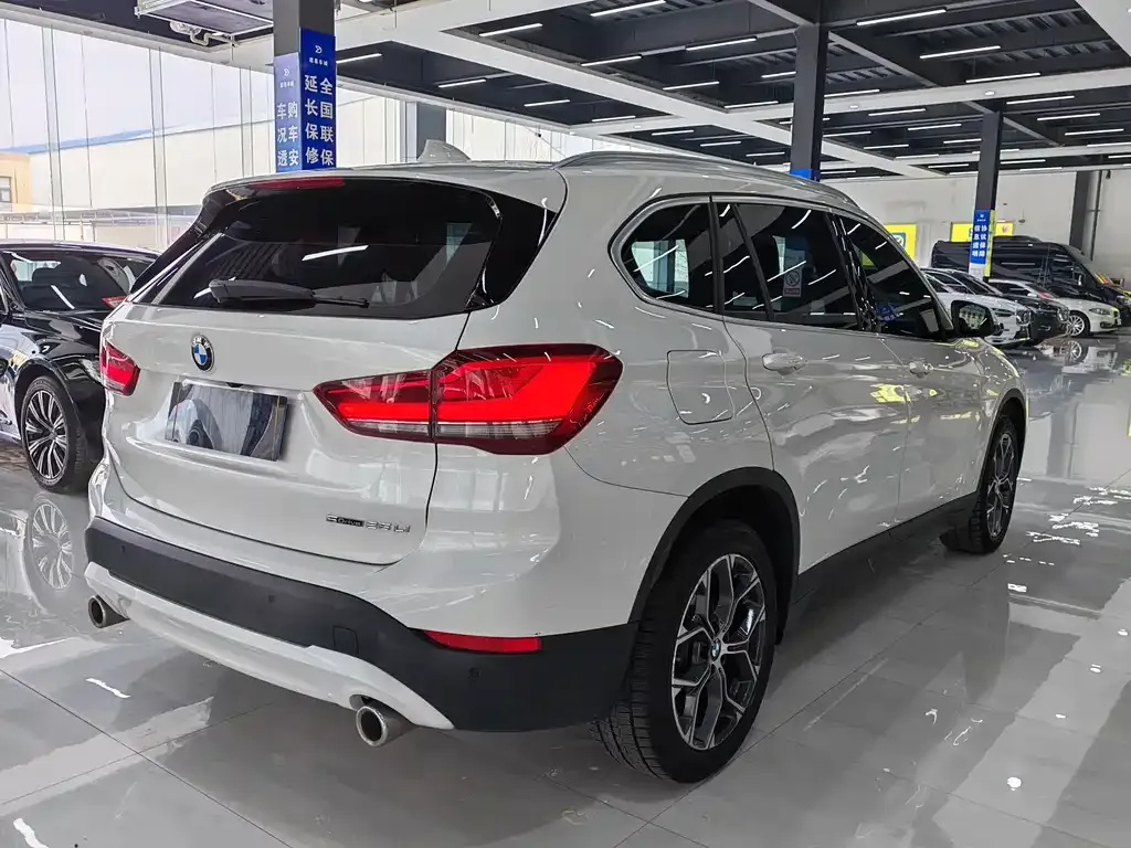 BMW X1 — фото 6