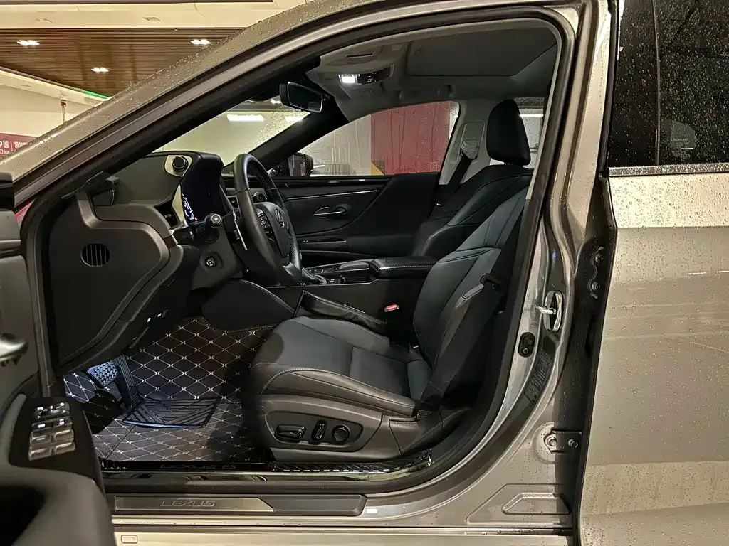 Lexus ES 2021 из CN, фото 8