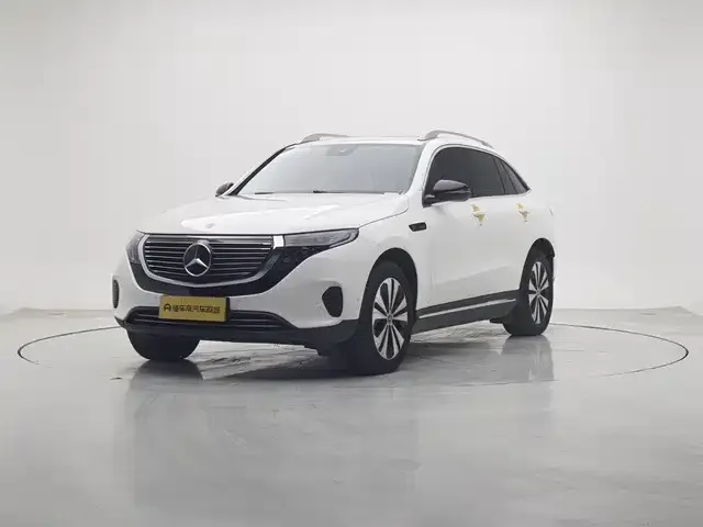 Mercedes-Benz EQC — фото 1