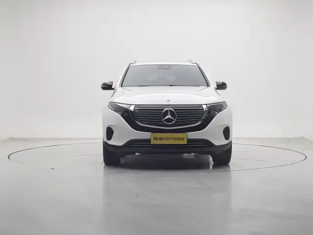 Mercedes-Benz EQC — фото 3