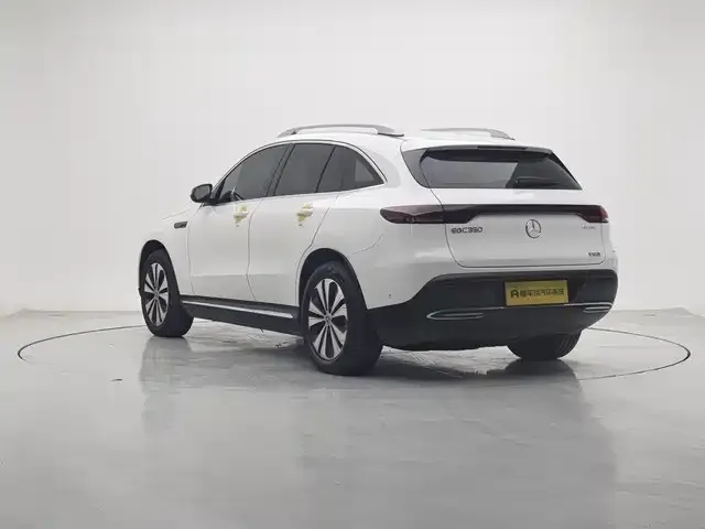 Mercedes-Benz EQC — фото 2