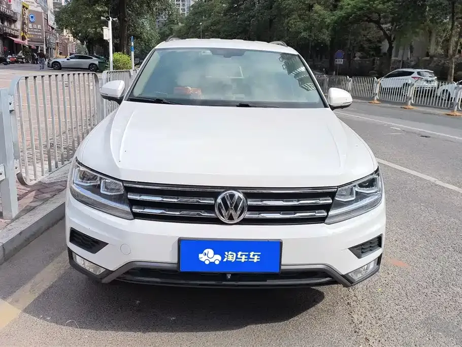 Volkswagen Tiguan L 2021 из CN, фото 3