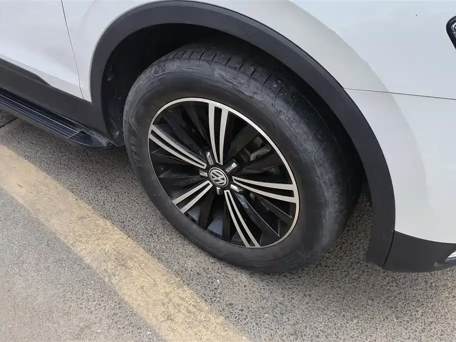 Volkswagen Tiguan L 2021 из CN, фото 9