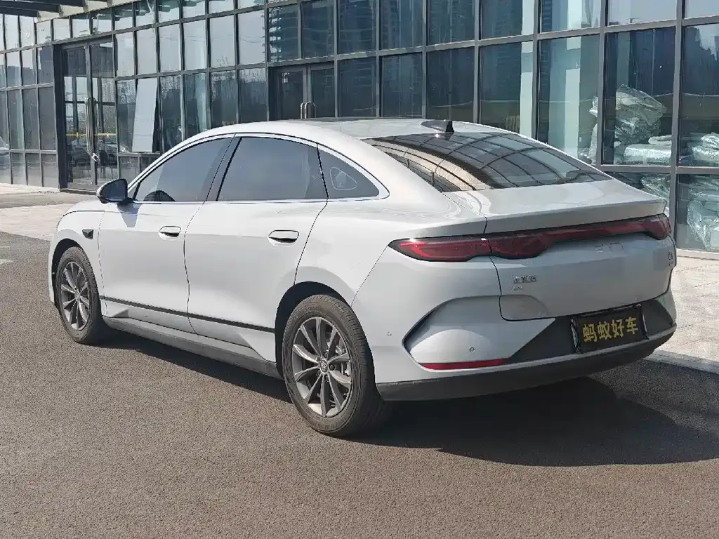 BYD Qin L 2026 из CN, фото 10