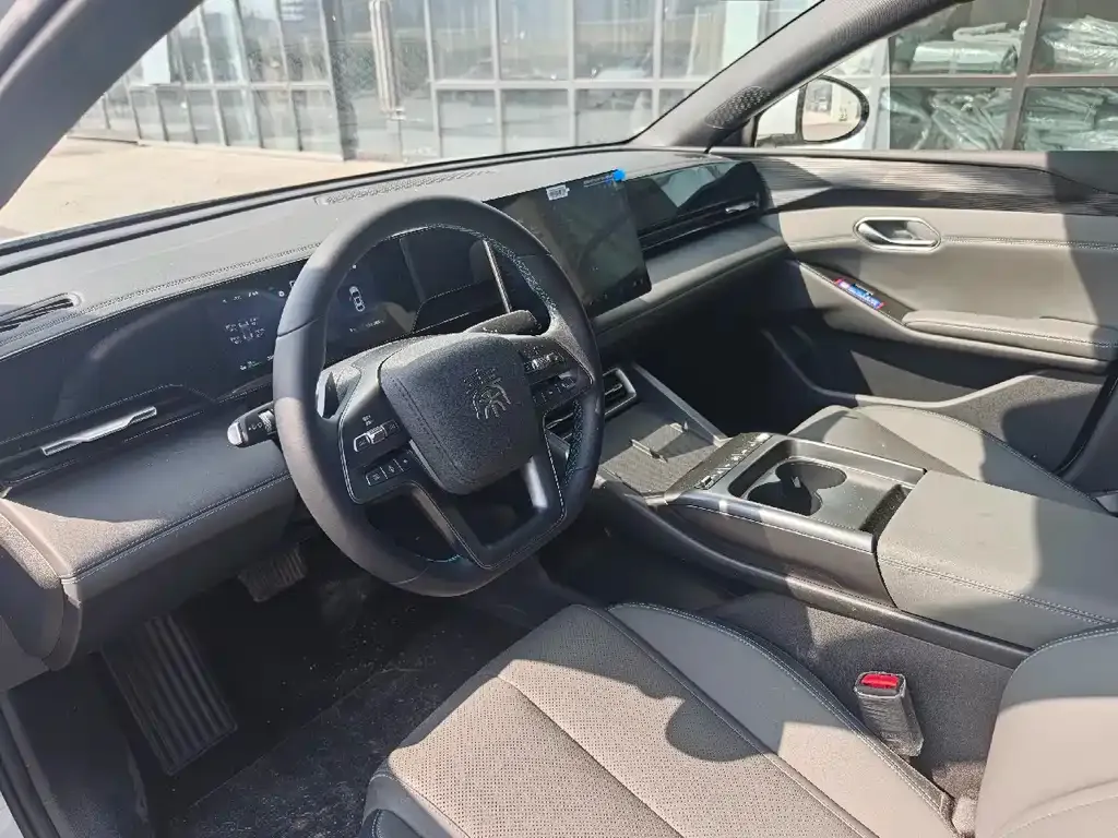 BYD Qin L 2026 из CN, фото 3