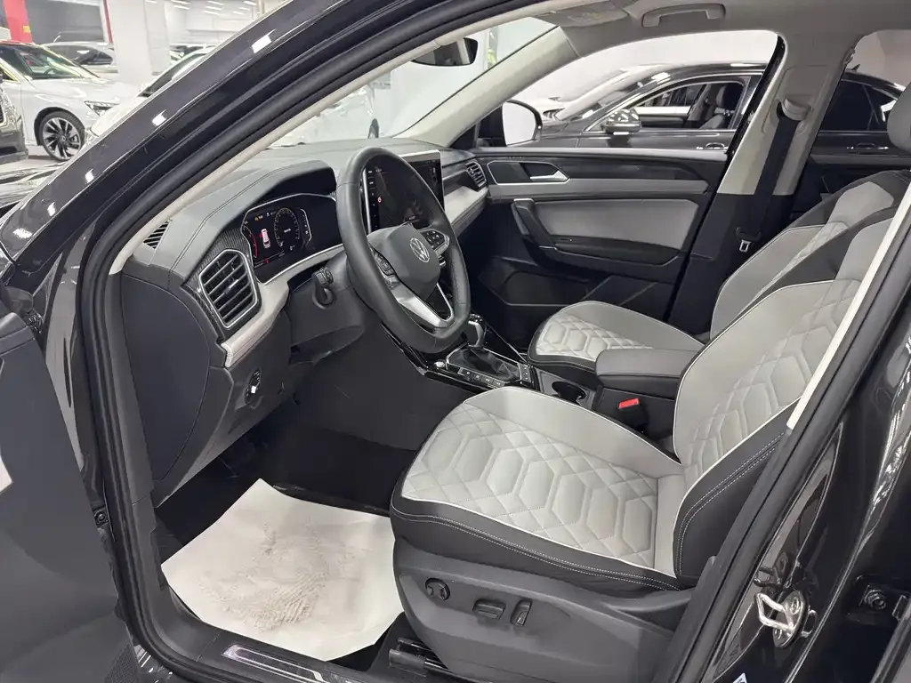 Volkswagen Tayron 2023 из CN, фото 2