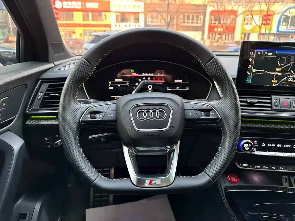 Audi SQ5 2022 из CN, фото 4