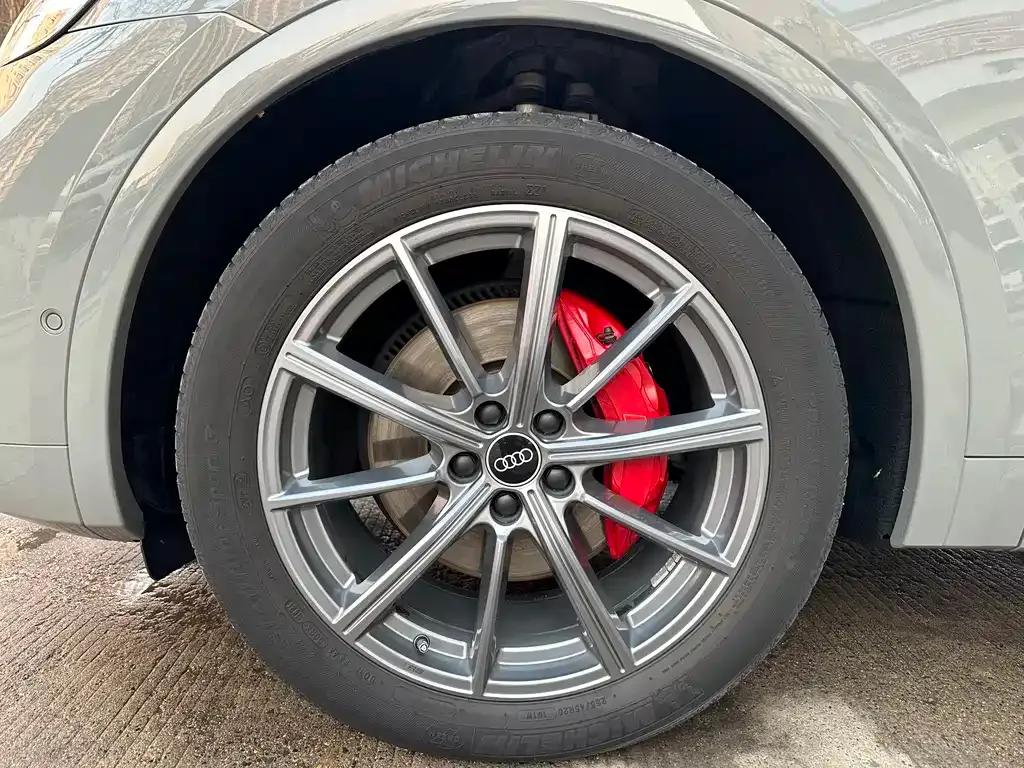 Audi SQ5 2022 из CN, фото 6