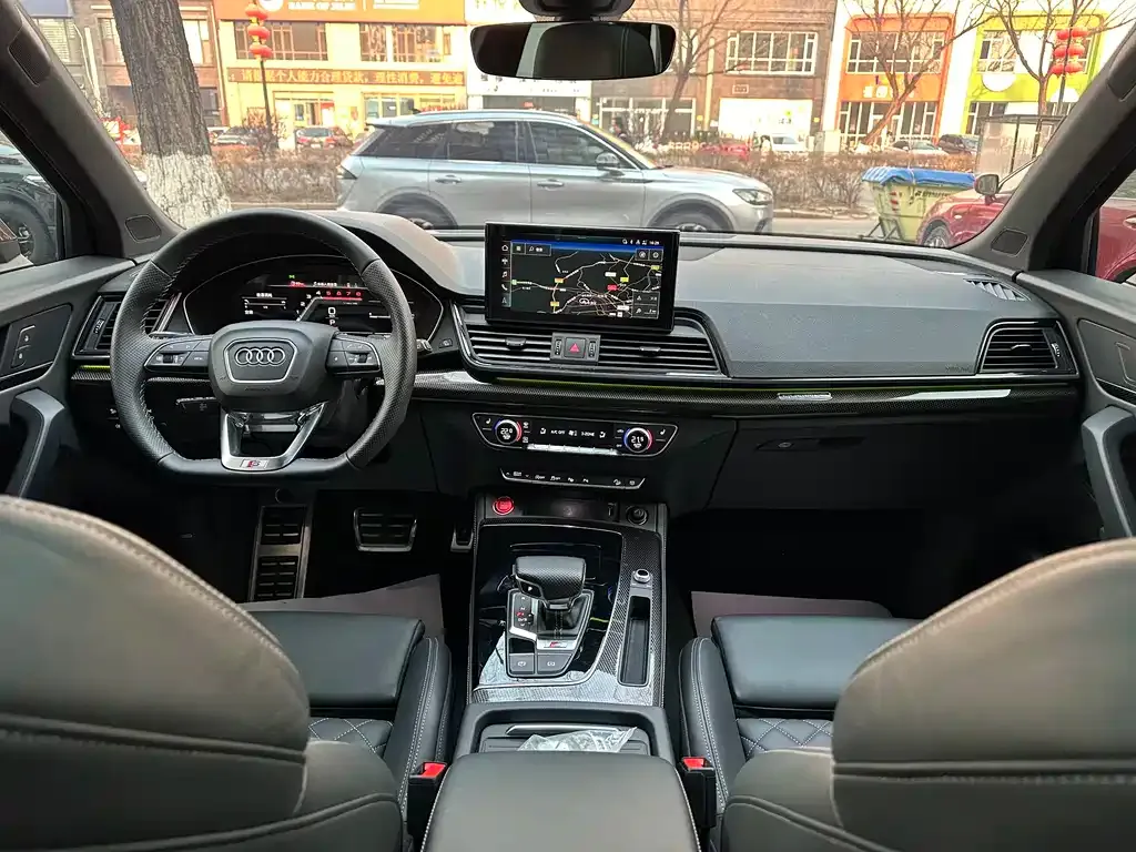 Audi SQ5 2022 из CN, фото 7