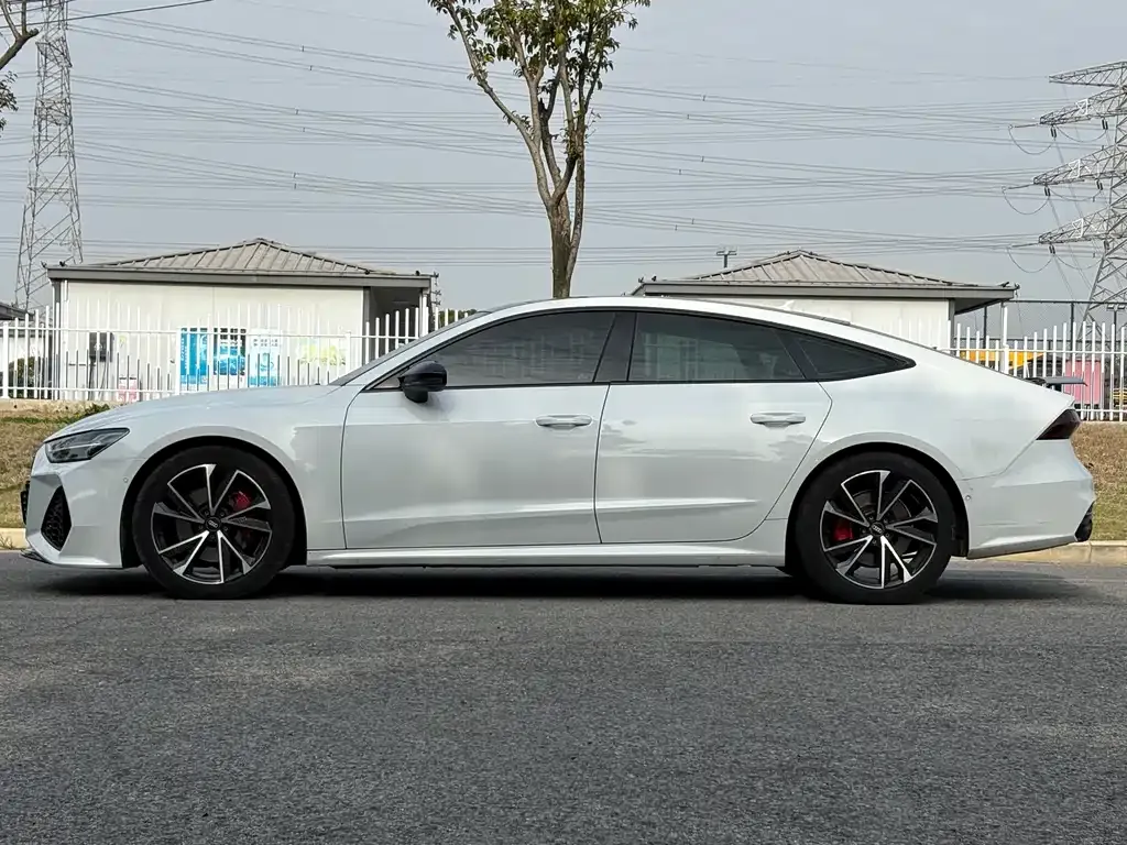 Audi A7 2021 из CN, фото 7