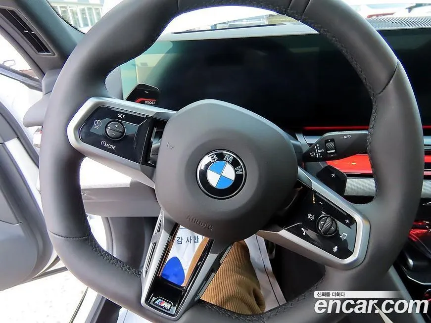 BMW 5-Series — фото 10