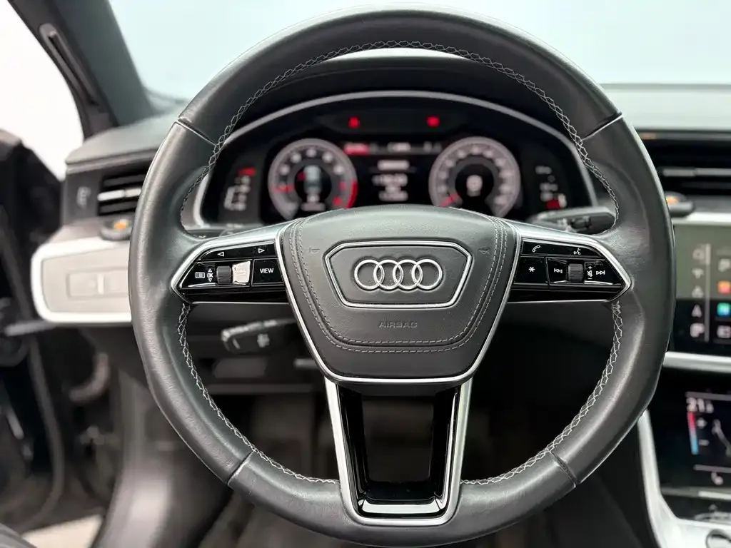 Audi A6L — фото 8