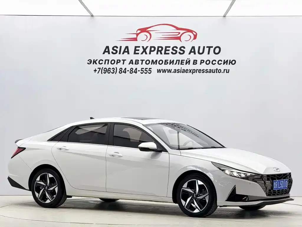 Hyundai Elantra — фото 3