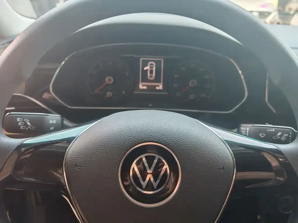 Volkswagen Passat — фото 3