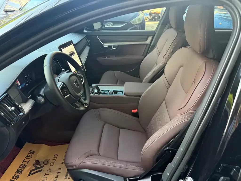 Volvo S90 — фото 2