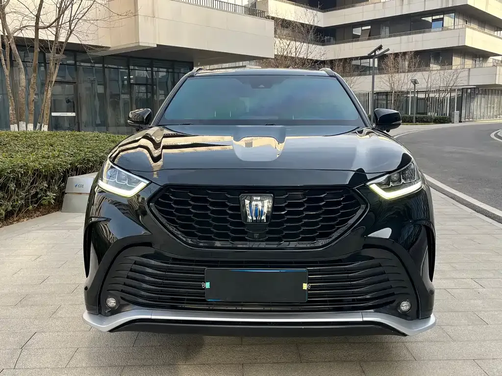 Toyota Crown Kluger 2022 из CN, фото 5