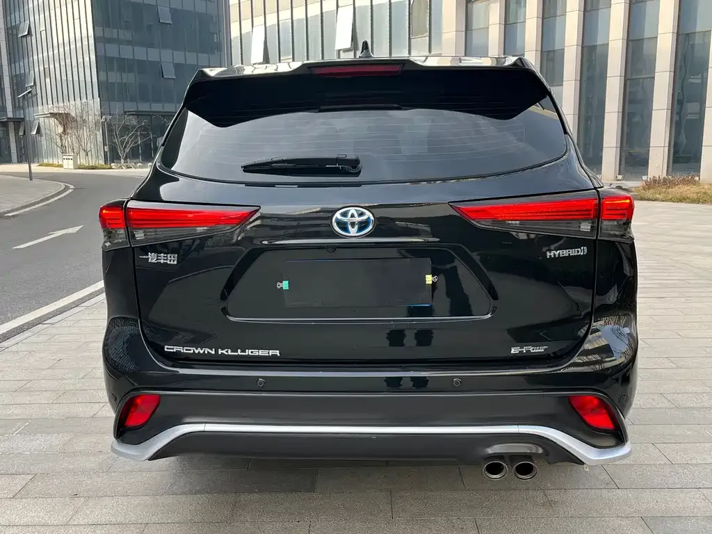 Toyota Crown Kluger 2022 из CN, фото 3